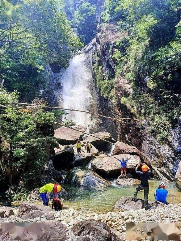 谁知道这是啥，屁股蛋子上涨了一块又疼又痒？游戏画面